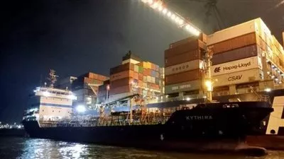 اقتصادية قناة السويس: نجاح ثاني عملية تموين سفن بميناء غرب بورسعيد 