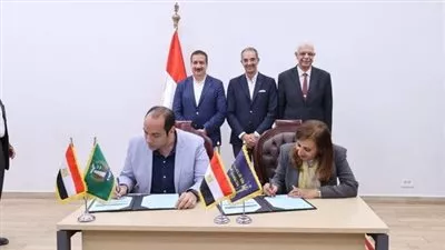 وزير الاتصالات يشهد توقيع مذكرتين تفاهم ويفتح مكتب بريد شبين الكوم الجديد
