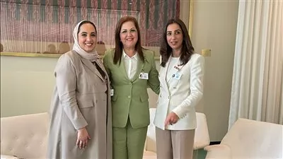 هالة السعيد تبحث سبل التعاون مع وزيرتي التنمية المستدامة والإسكان بمملكة البحرين