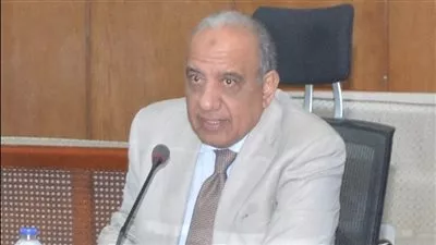 وزير قطاع الأعمال يتابع الموقف التنفيذي لمشروع تطوير صناعة الغزل والنسيج