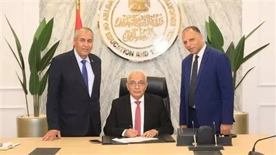 وزير التربية والتعليم يعتمد نتيجة الثانوية العامة 2023