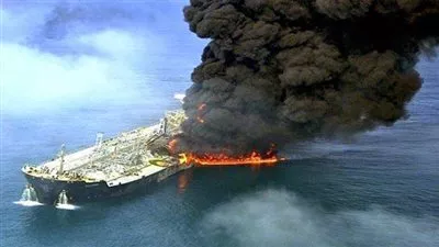 الاتحاد المصري يرصد الانعكاسات التأمينية لتغطيات حرائق سفن الدحرجة