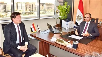 نائب وزير الإسكان يبحث سبل التعاون المستقبلي مع بنك التعمير الألماني