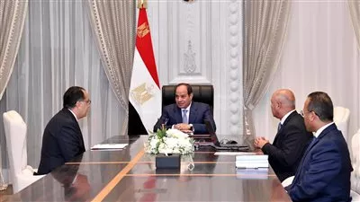 السيسي يتابع موقف تنفيذ الخطة الاستثمارية لمشروعات قطاع النقل
