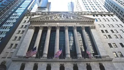 تراجع مؤشرات وول ستريت في مستهل التعاملات 