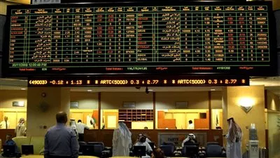 تباين أداء أسهم الإمارات وسط تراجع أسعار النفط والتوقعات برفع الفائدة