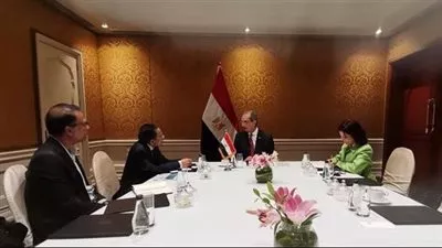 مصر تبحث مع الهند تعزيز التعاون في مجالات التحول الرقمي وتصنيع الإلكترونيات