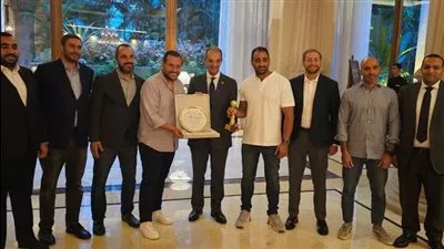 وزير الاتصالات يلتقى رواد الأعمال المصريين المشاركين بمسابقة قمة التحالف الرقمى الابداعى