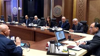 مدبولي يتابع إجراءات دعم الصناعة المصرية وزيادة الصادرات للأسواق الخارجية