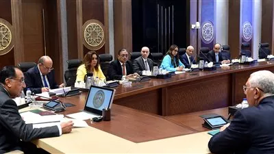 رئيس الوزراء يوجه بصياغة خارطة طريق لتطوير صناعة الأثاث