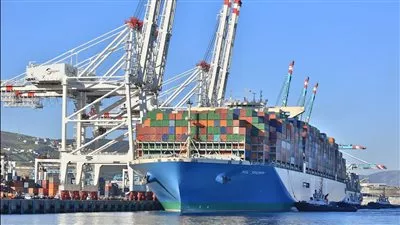 انخفاض العجز التجاري غير البترولي 10.7% خلال الربع الثاني من 2023