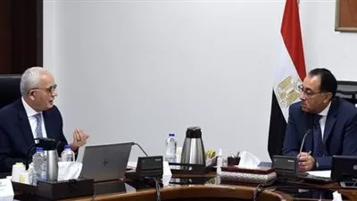 «مدبولي» يتابع مع وزير التعليم جاهزية المدارس لاستقبال العام الدراسي الجديد