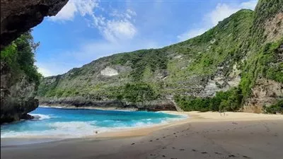 زلزال بقوة 7.1 درجة يضرب بحر جزيرة بالي الإندونيسية