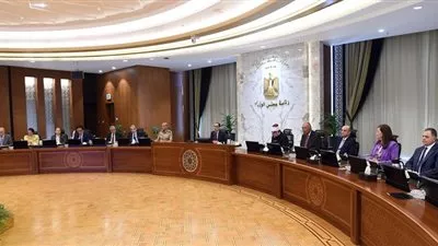 الحكومة تقرر تثبيت أسعار بيع الكهرباء حتى أول يناير 2024