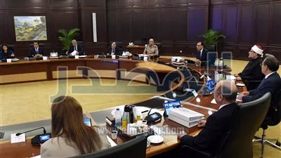 «المصرية للاتصالات» تتعاقد على توفير الألياف الضوئية لمشروع تطوير منطقة شق الثعبان 