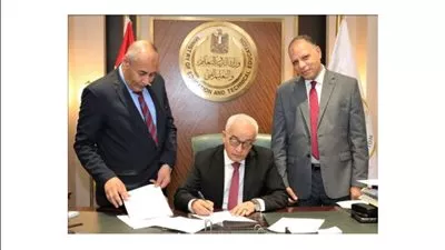 وزير التعليم يعتمد نتيجة الدور الثاني للثانوية العامة ويعلن موعد تلقي التظلمات