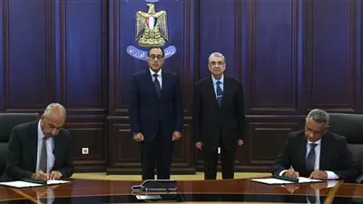 توقيع وثيقة تنفيذ مشروع مزرعة رياح بقدرة 3 جيجاوات غرب سوهاج