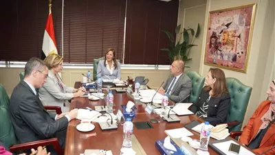 وزيرة التخطيط تبحث سبل التعاون مع وفد البنك الدولي