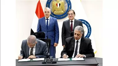  توقيع بروتوكول تعاون مشترك لتوفير إحتياجات المياه لعدد من مشروعات البترول