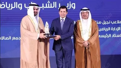 وزير الرياضة يفوز بجائزة عيسى بن على آل خليفة لرواد العمل التطوعي 