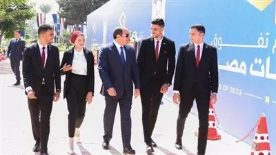 السيسي يصل جامعة قناة السويس لحضور فعاليات الاحتفال بتفوق جامعات مصر 