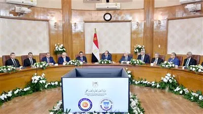 السيسي يوجه بإنشاء 100 مدرسة جديدة بتكلفة 15 مليار جنيه