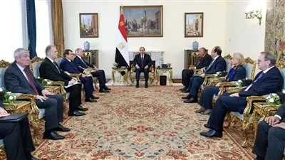 الرئيس السيسي يثمن مسيرة التعاون الثنائي والمشروعات التنموية بين مصر وروسيا