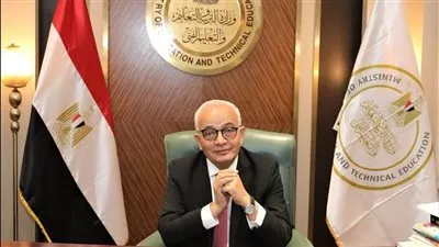 وزير التعليم يوقع قرارات تعاقد المعلمين الناجحين في «مسابقة 30 ألف معلم»