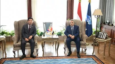 رئيس هيئة قناة السويس يبحث سبل التعاون مع الجمعية الوطنية بكوريا الجنوبية