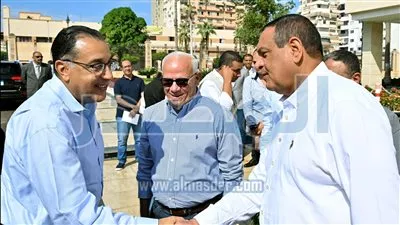 مدبولي يفتتح المركز اللوجيستي للخدمات الاستيرادية للمنطقة الحرة في بورسعيد