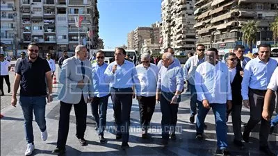 رئيس الوزراء يتفقد أعمال تطوير الممشى السياحي بمحافظة بورسعيد