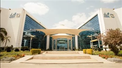 البنك الأهلي الكويتي-مصر يصل بتمويلات المشروعات الصغيرة والمتوسطة إلى 25% من محفظة القروض