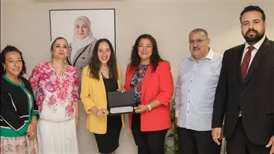 البنك المصري لتنمية الصادرات EBank يساهم في توفير وجبات غذائية لطلاب المدارس