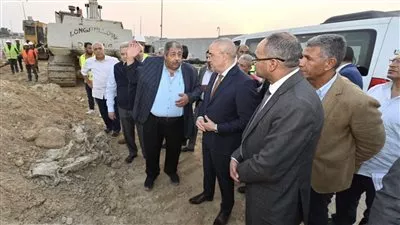 وزير الإسكان يوجه بضغط البرنامج الزمني لمشروع تطوير الصرف الصحي بالمقطم