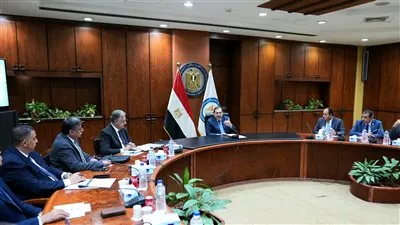 «البترول»: تيسيرات جديدة وأنظمة متنوعة لتقسيط تكلفة تحويل السيارات للعمل بالغاز