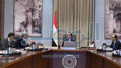 مدبولي يتابع الموقف التنفيذي لإنشاء 6 مخازن استراتيجية للأدوية على مستوى الجمهورية