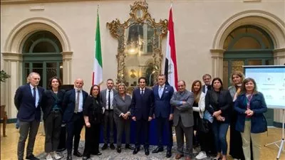 أحمد عيسى يستعرض تطورات صناعة السياحة في مصر أمام وسائل الإعلام الإيطالية 