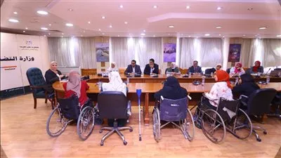 وزيرة التضامن تناقش مقترحات الجمع بين معاشين تنفيذًا لتوجيهات الرئيس السيسي