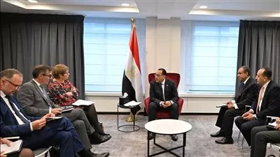 رئيس الوزراء يبحث توسيع نطاق التعاون مع البنك الأوروبي لإعادة الإعمار والتنمية