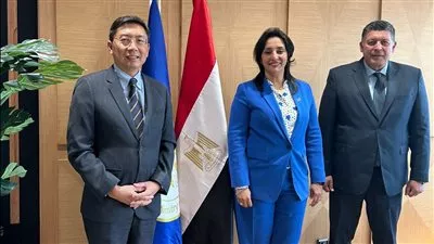 نائب وزير السياحة تبحث زيادة الحركة الوافدة من سنغافورة إلى مصر