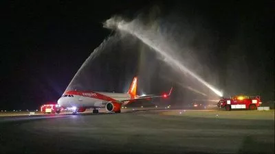 مطار سفنكس الدولي يستقبل أولى رحلات «إيزي جيت» القادمة من لندن