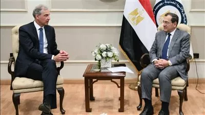 وزير البترول يبحث تعزيز التعاون المصري الألماني بمجالي الغاز والهيدروجين الأخضر