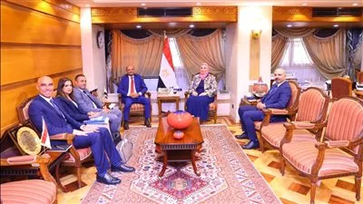 وزيرة التضامن تبحث مع رئيس البورصة التعاون المشترك لإطلاق أدوات تمويلية مبتكرة