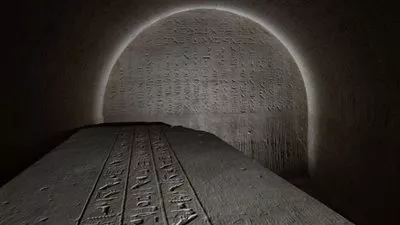  الكشف عن مقبرة الكاتب الملكي «جحوتي إم حات» بأبوصير