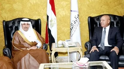 وزير النقل يطالب نظيره السعودي بتخفيض رسوم الترانزيت بنسبة 50%