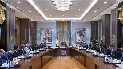 رئيس الوزراء يوجه بسرعة طرح مشروعات المثلث الذهبي على القطاع الخاص