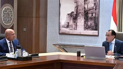 رئيس الوزراء يكلف بوضع برنامج زمني لبدء تشغيل منظومة النقل الذكي