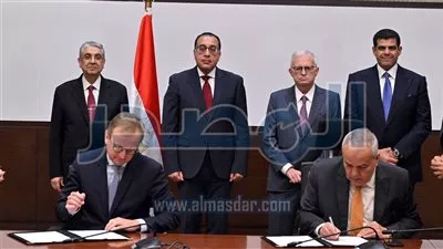 «الكهرباء» تتعاون مع «چان دي نال» البلجيكية لتصدير الطاقة المتجددة من مصر إلى أوروبا