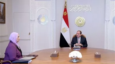الرئيس السيسي يوجه بتعزيز الخدمات المقدمة لأسر الشهداء والمصابين