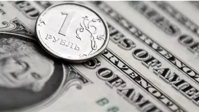 الروبل الروسي يقترب من أعلى مستوياته أمام الدولار منذ أواخر يونيو